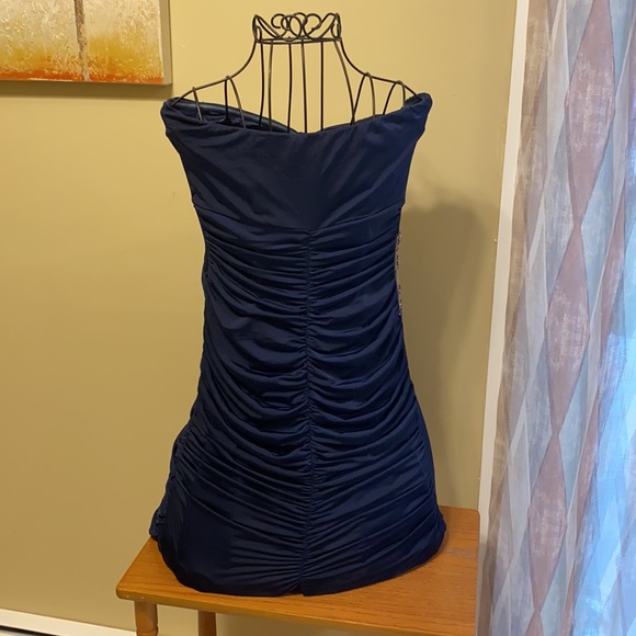 body-con party dress by Pripe - Picture 4 of 8